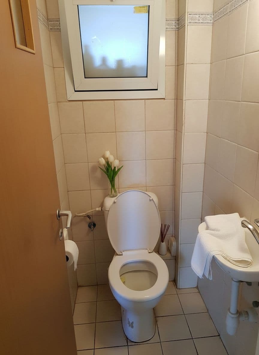 Tidy - Photo 1